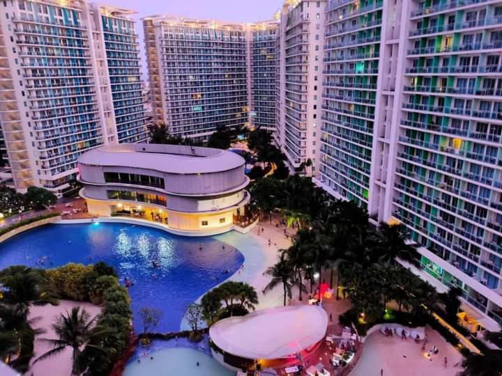 Azure Urban Residence A11 Near Airport And Sm Bicutan+ Free Wifi Paranaque City Bagian luar foto