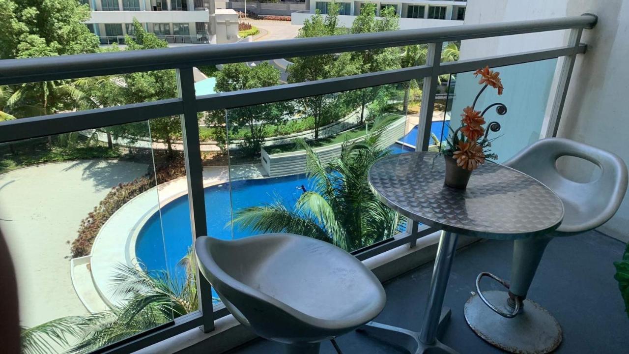 Azure Urban Residence A11 Near Airport And Sm Bicutan+ Free Wifi Paranaque City Bagian luar foto